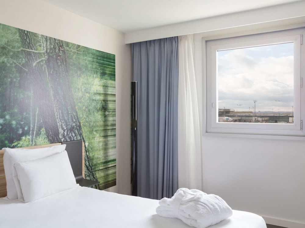 Executive Room, 1 Double Bed with Sofa bed - Photo 4