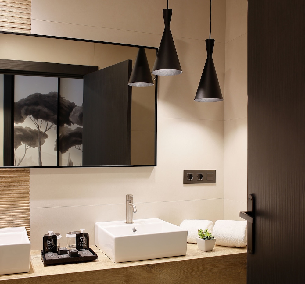Standard Double Room - Photo 7