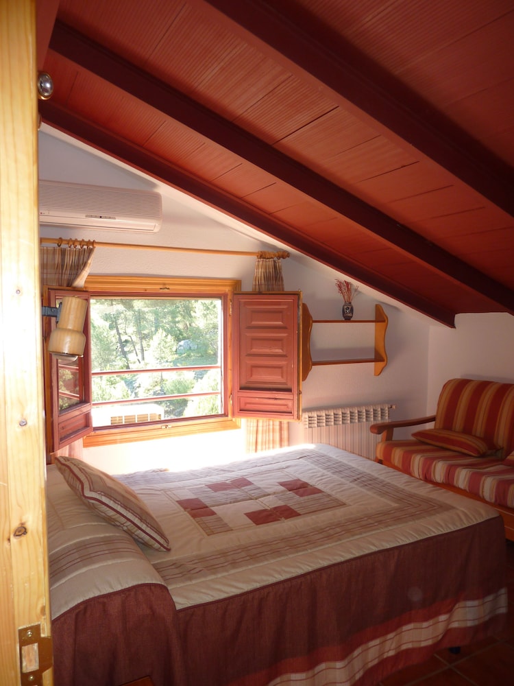 Basic Room photo 2