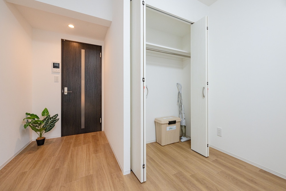 Basic Quadruple Room, 1 Bedroom, Non Smoking, Kitchenette photo 2