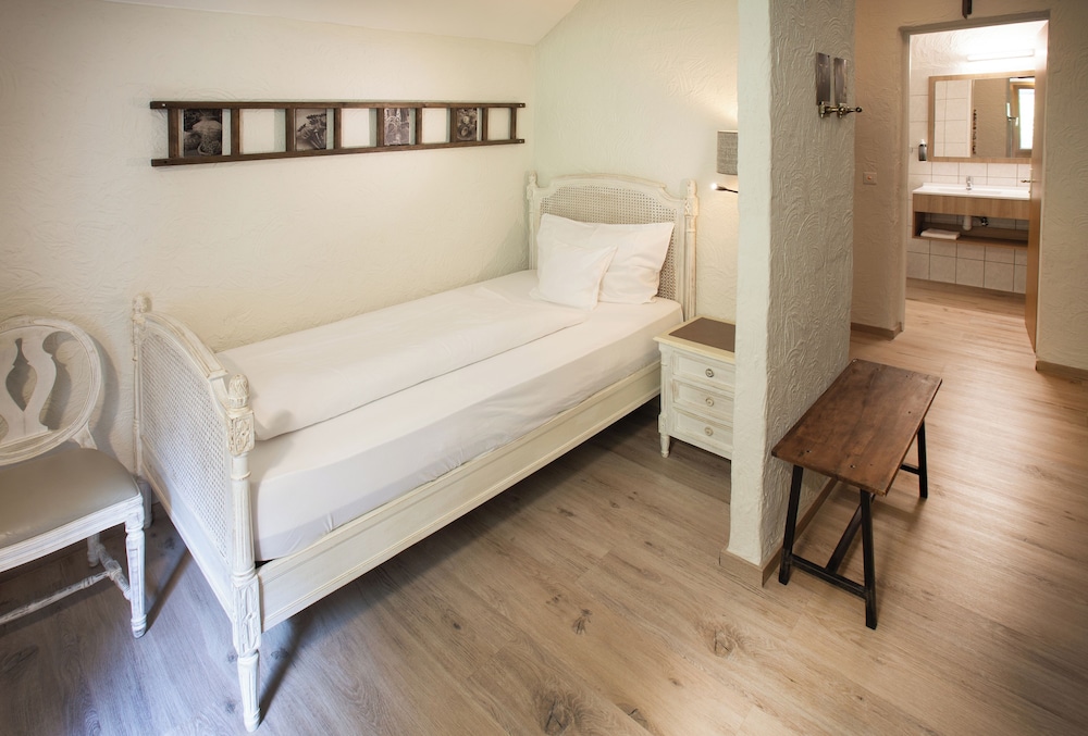 Basic Single Room photo 1