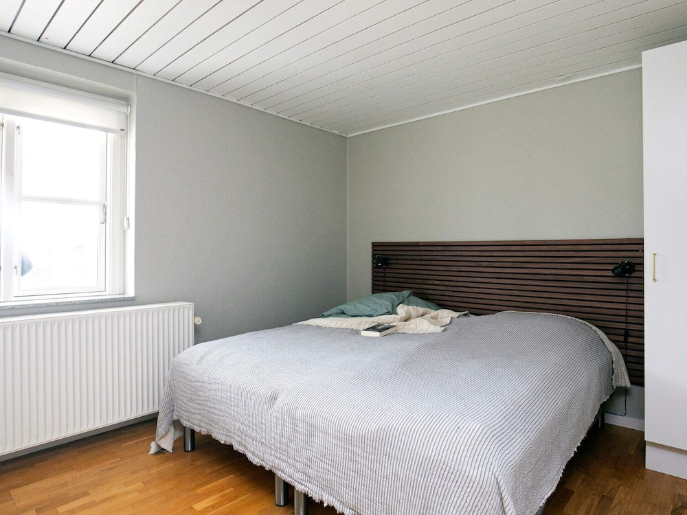 Classic Apartment, 3 Bedrooms photo 3