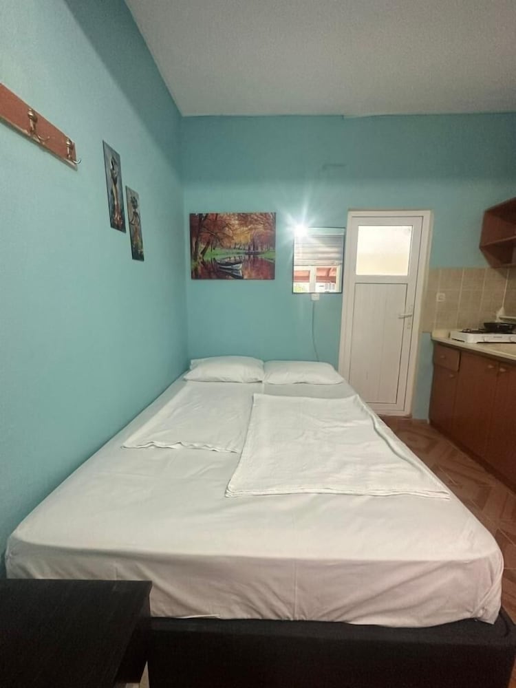 Basic Room, Non Smoking photo 2
