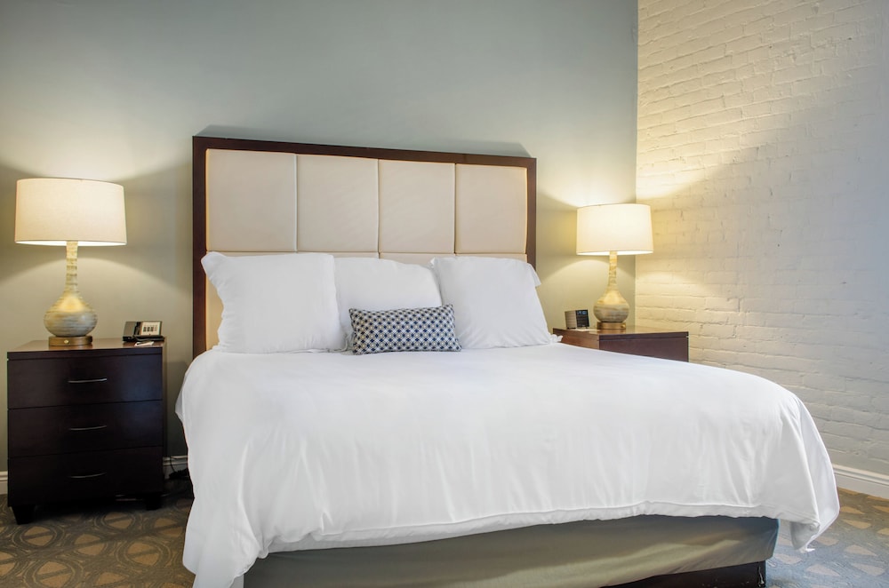 Premier Room, 1 King Bed (King-Historic) - Photo 4