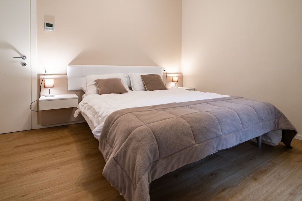 Economy Double Room photo 2