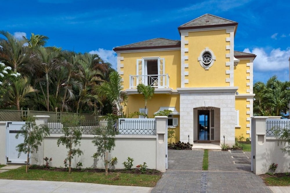 Villa, 5 Bedrooms photo 2