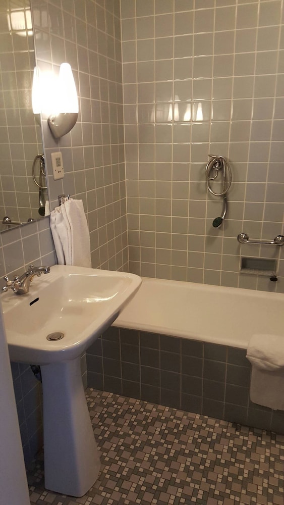 Superior Double or Twin Room photo 3