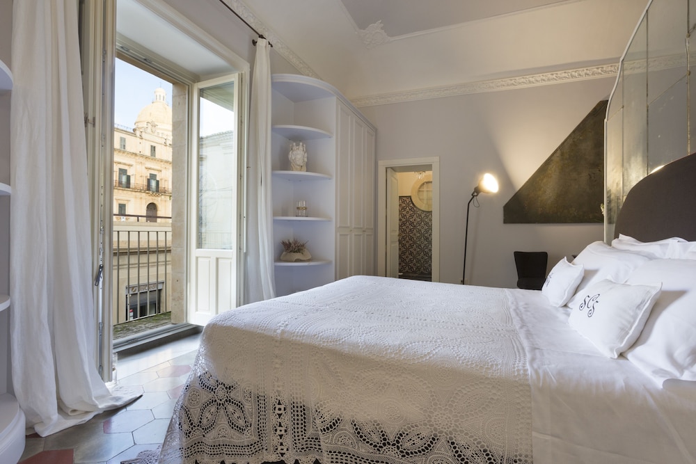 Suite photo 1