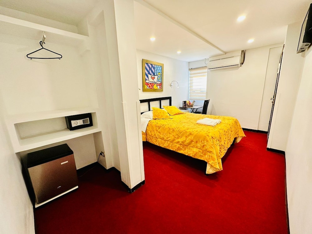 Honeymoon Room