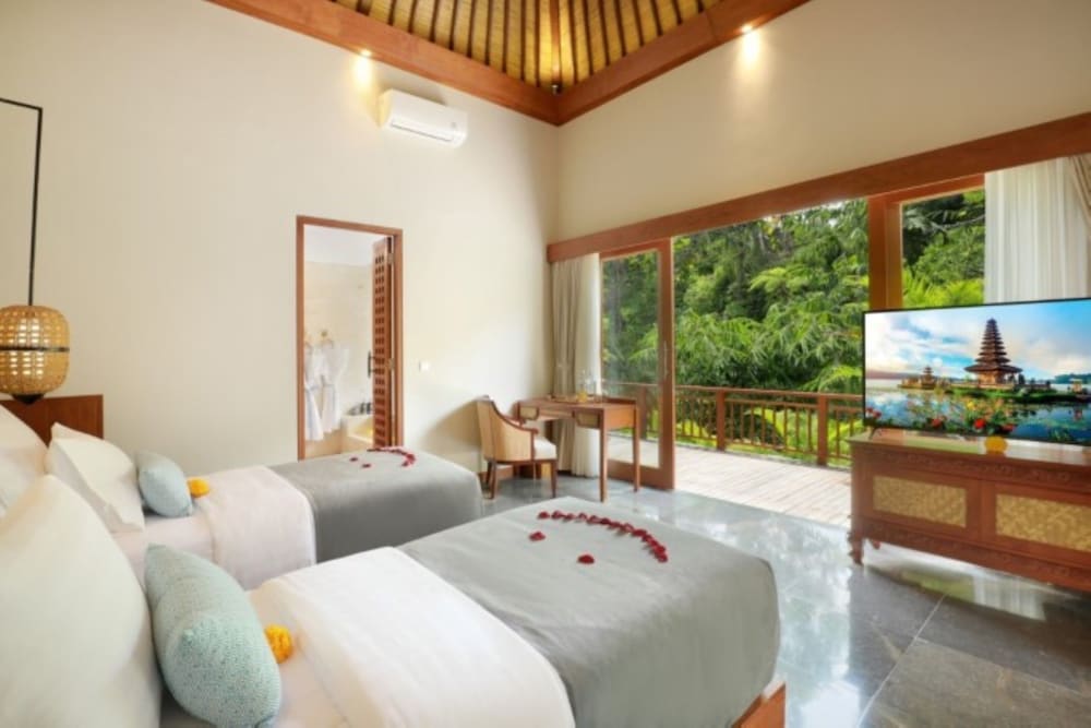 Grand 2 Bedroom Private Pool Villa with River View - Photo 4