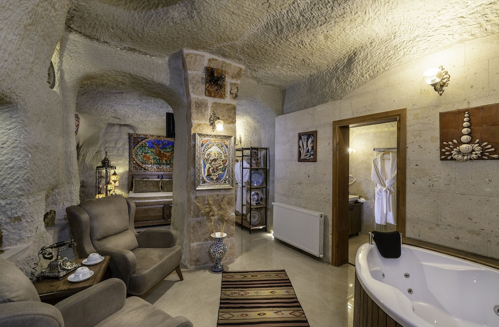 Royal Suite - Photo 1