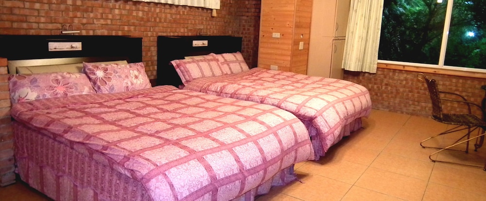 Deluxe Twin Room (4 Persons) photo 2