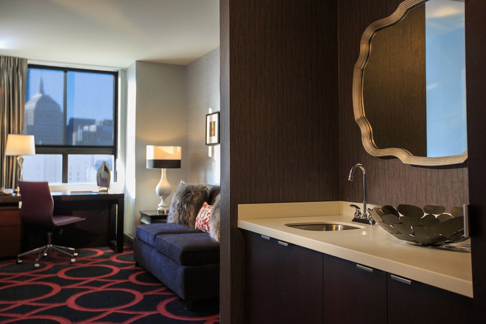 Suite, 1 Bedroom thumbnail 6