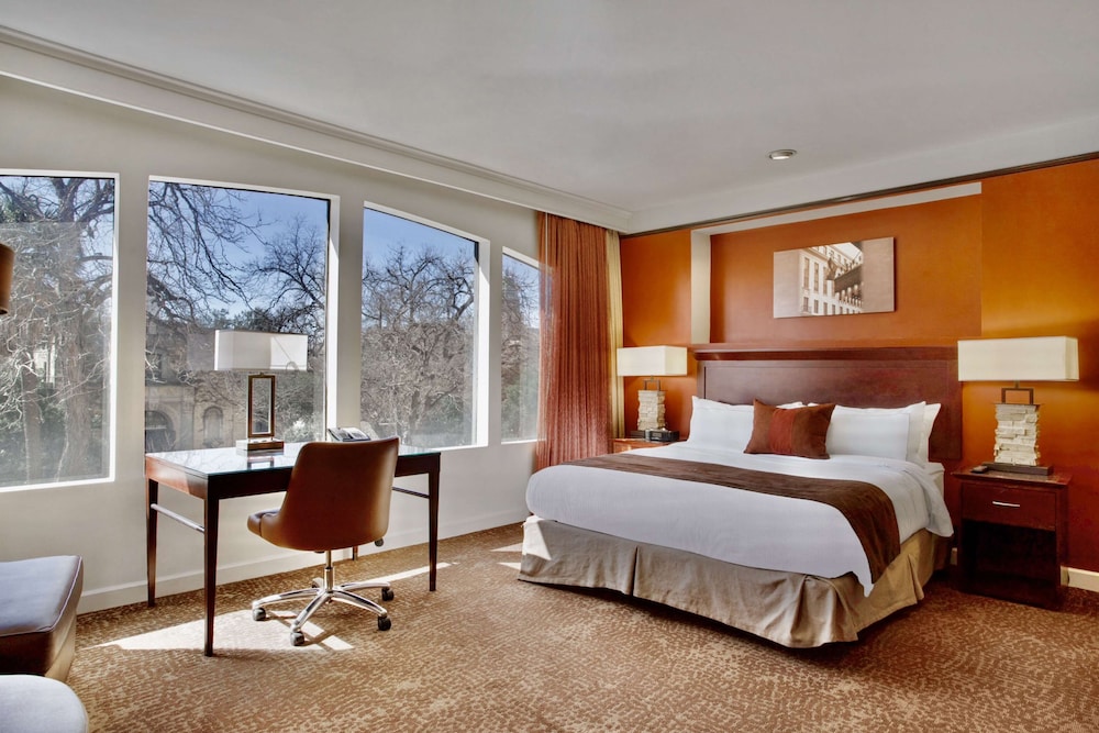 Room, 1 King Bed (Garden Tub, Alamo View) - Photo 5
