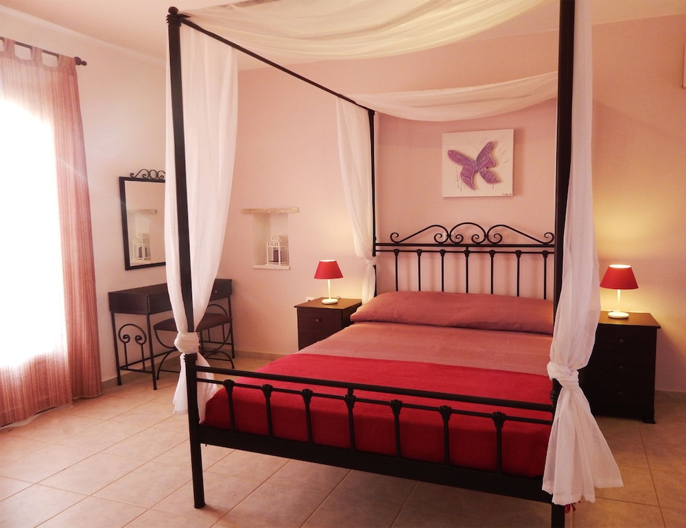 Standard Double Room photo 2
