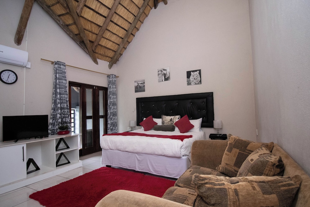 Luxury Suite, Garden View photo 1