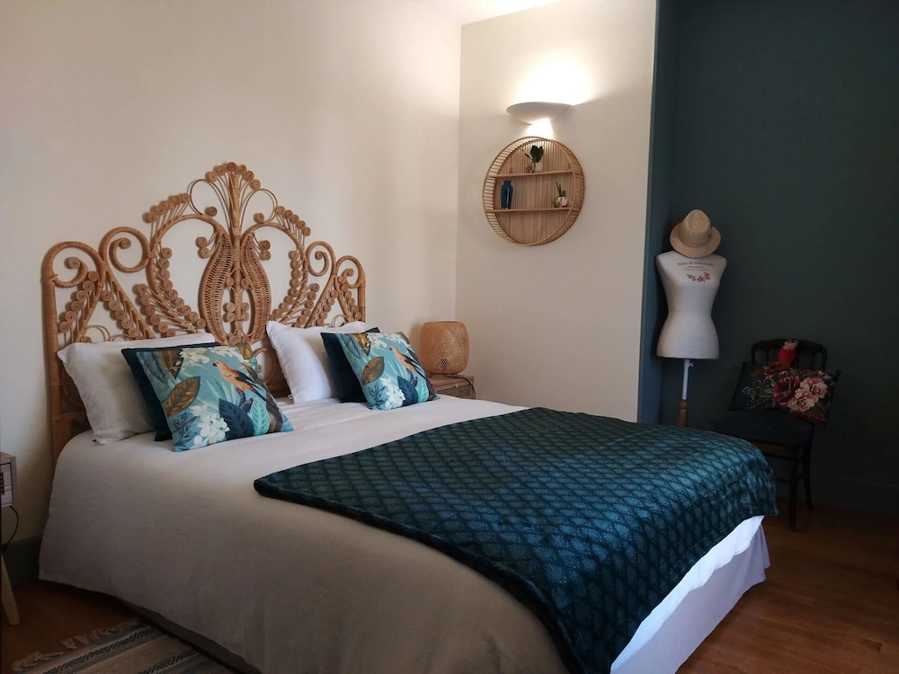 Standard Double Room, River View photo 3