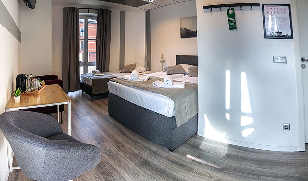 Family Triple Room, Multiple Beds photo 2