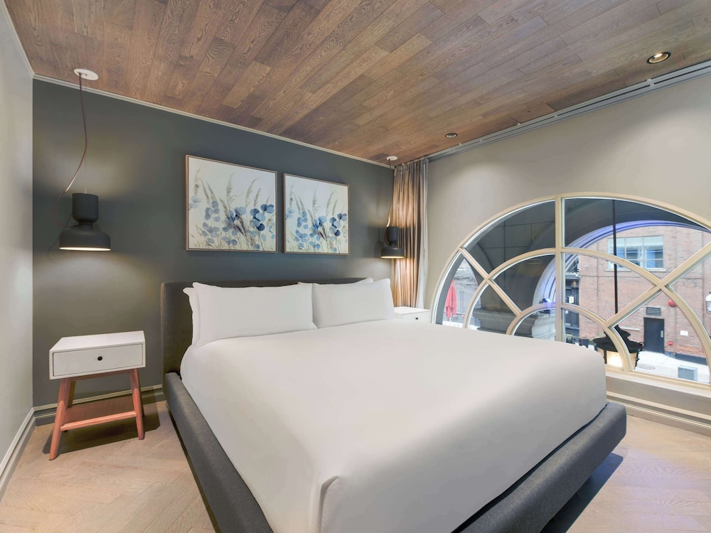 Junior Suite (Executive) thumbnail 5