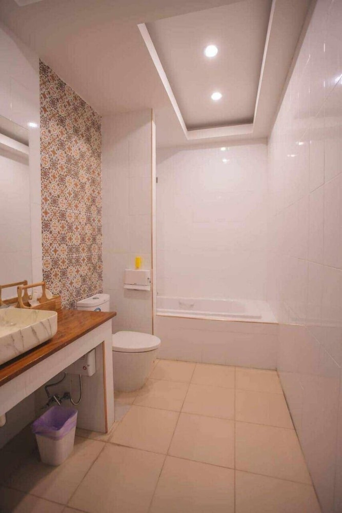 Deluxe Twin Room, Multiple Beds, Non Smoking, Garden View photo 3