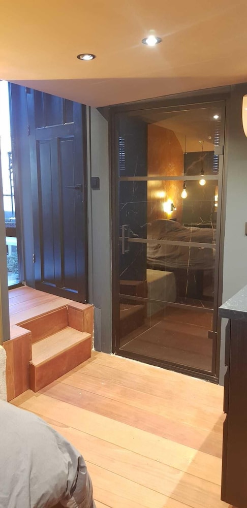 Deluxe Room, Lake View photo 3