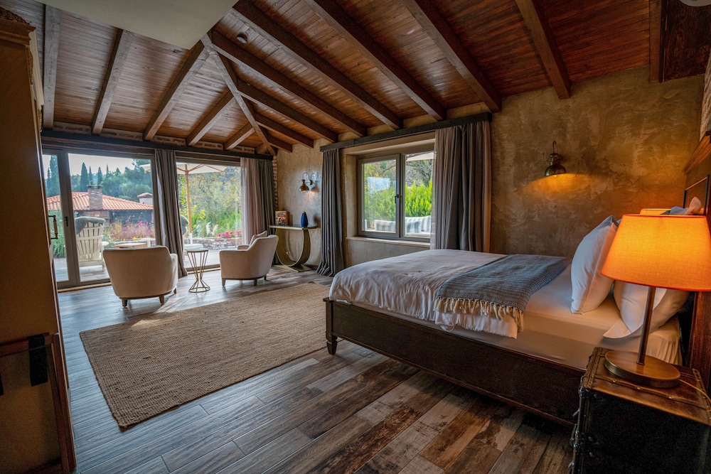 Grand Double Room photo 2