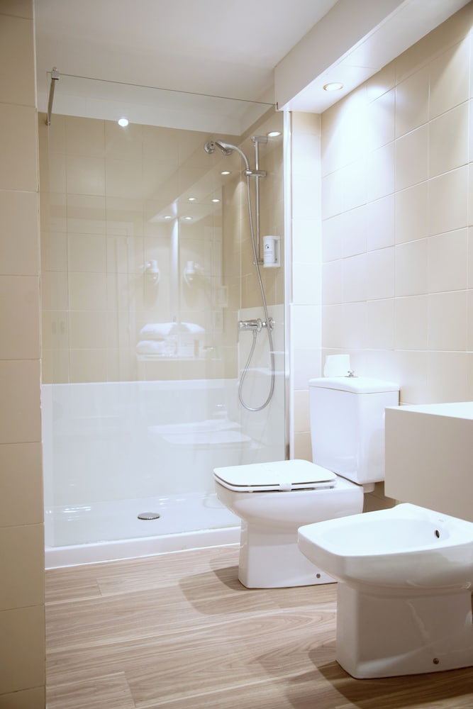Quadruple Room, Sea View, Sea Facing (2+2) - Photo 15