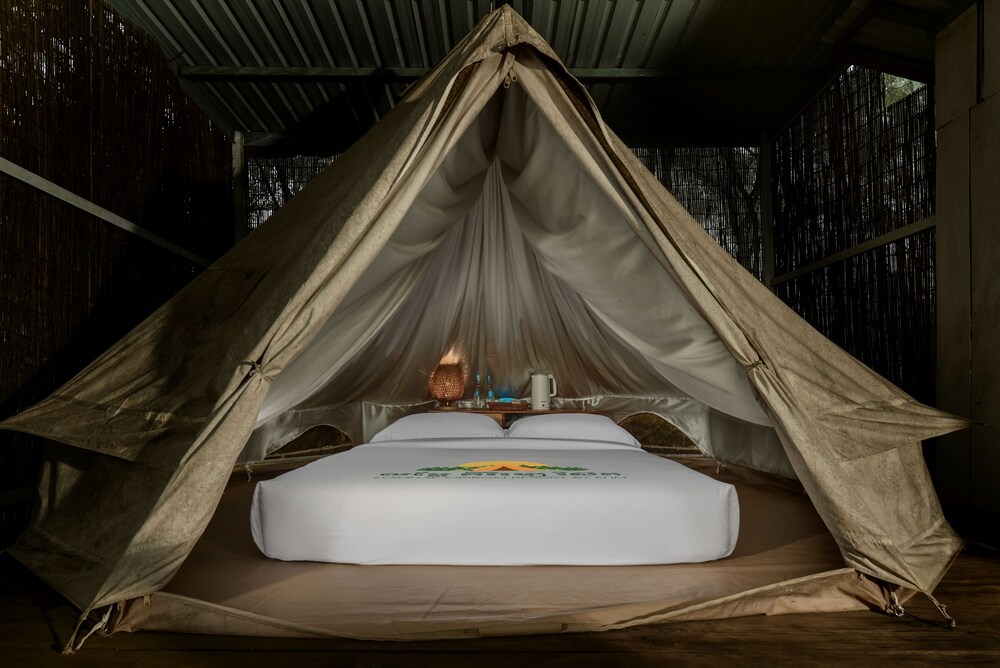 Deluxe Double Tent Garden View