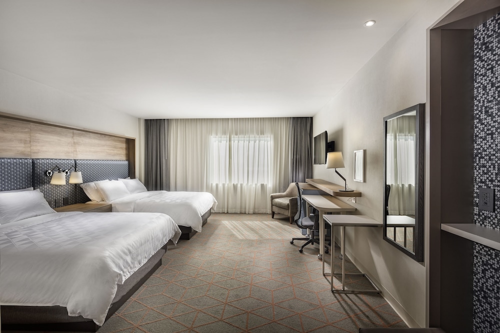 Standard Room, 2 Queen Beds - Photo 2