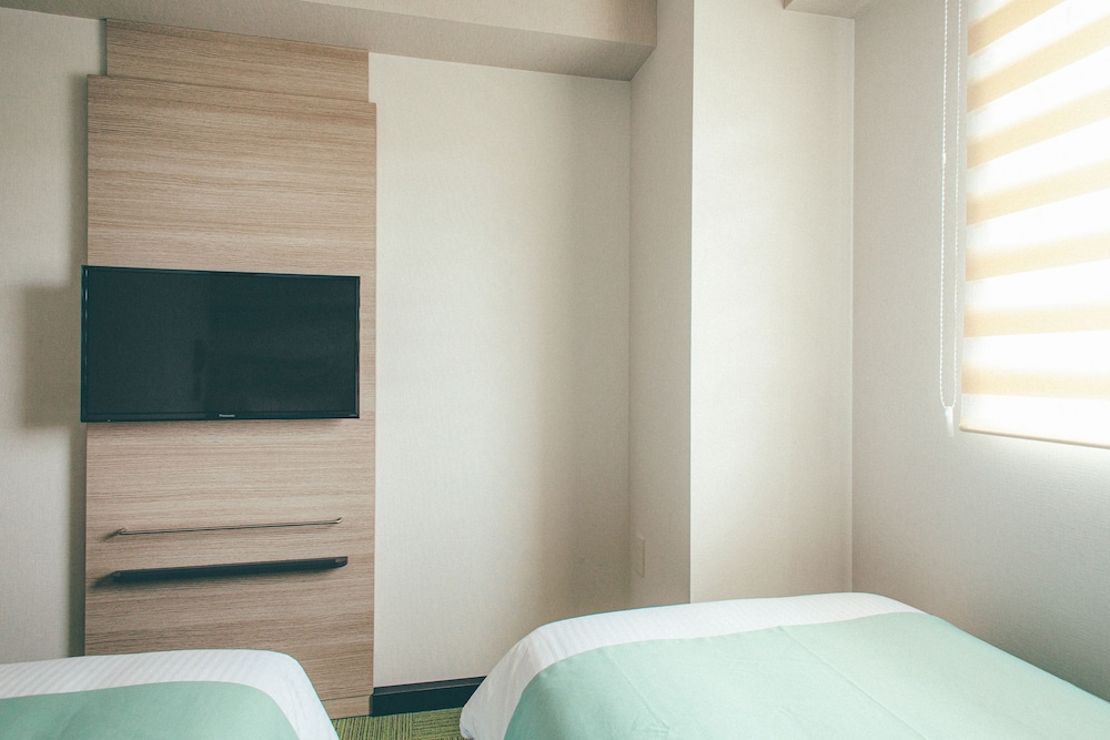 Economy Twin Room, Non Smoking - Photo 4