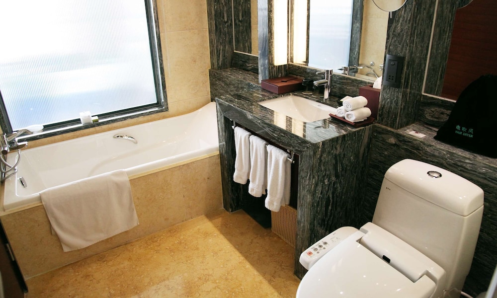 TWIN 2 BEDS DELUXE ROOM photo 3