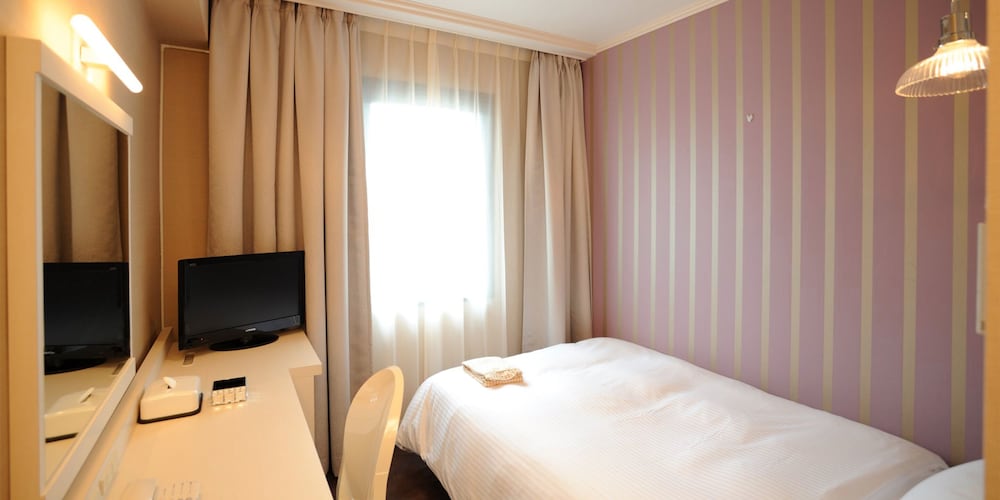 Single Room, Non Smoking - Photo 19