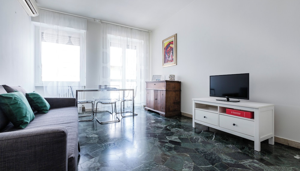 Apartment (2 Bedrooms)