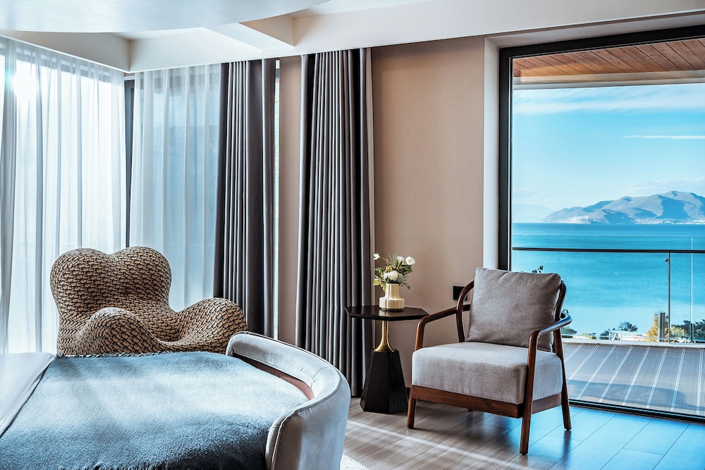 Luxury Double Room, Ocean View photo 2