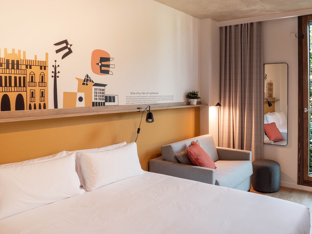 Quadruple Room - Photo 5