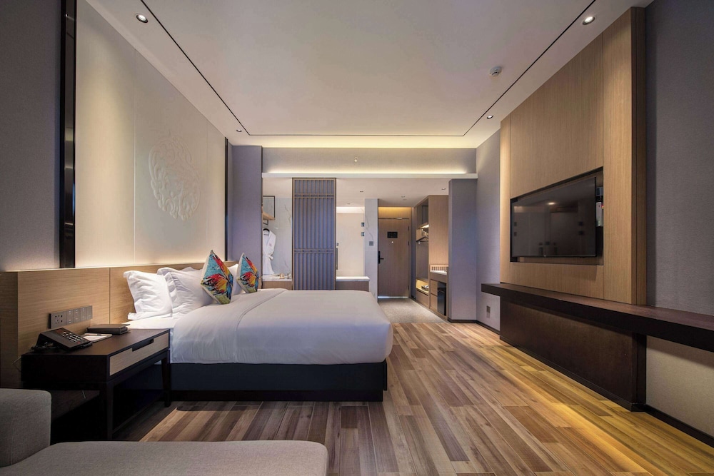 Room, 1 King Bed, Non Smoking photo 1
