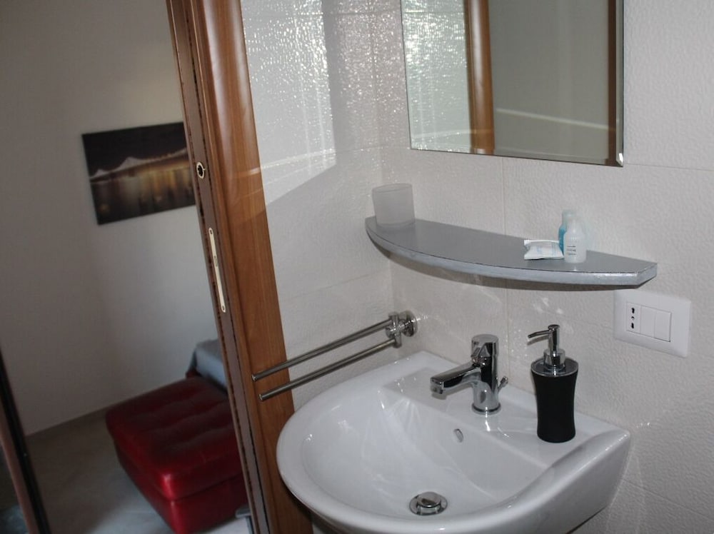 Luxury Double Room, Private Bathroom photo 3