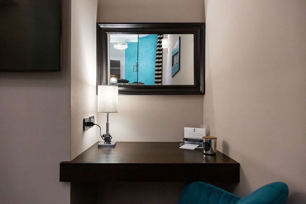 Suite, 1 King Bed, Hot Tub