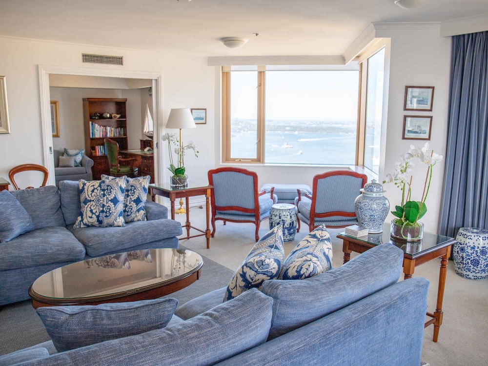 Penthouse, 2 Bedrooms, City View (Non-refurbished)