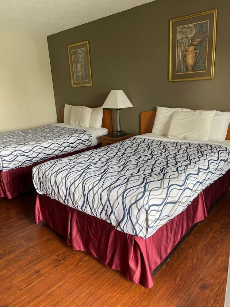 Deluxe Room, 2 Double Beds photo 1