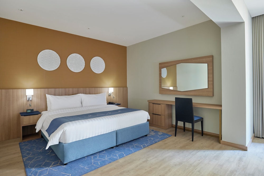 Premium Suite, 1 King Bed photo 1