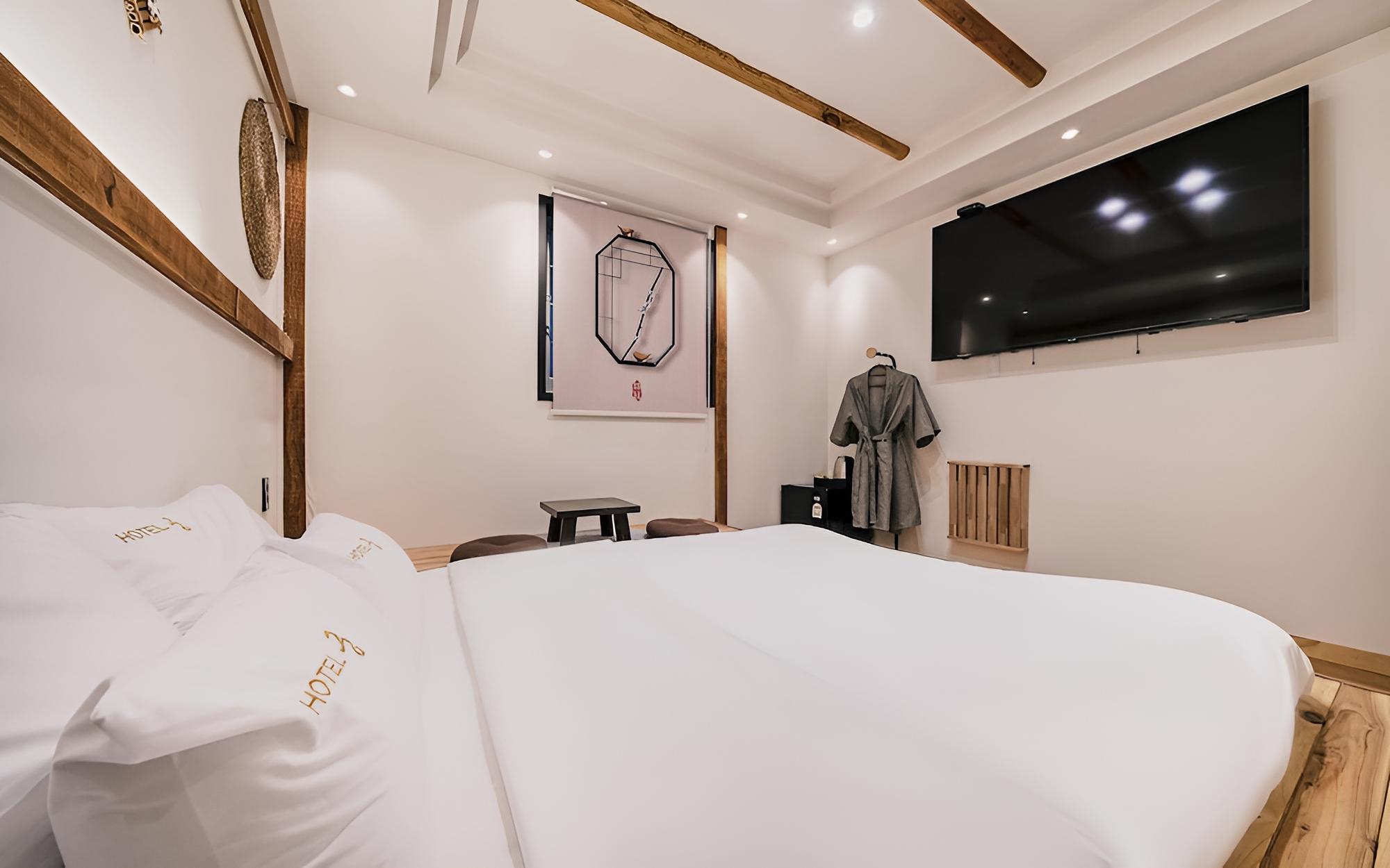 Room (Walking special price (11 zone drug m)