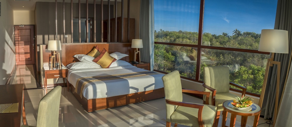 Suite Room with Panoramic Seaview photo 2