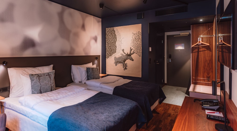 Standard Twin Room - Photo 6