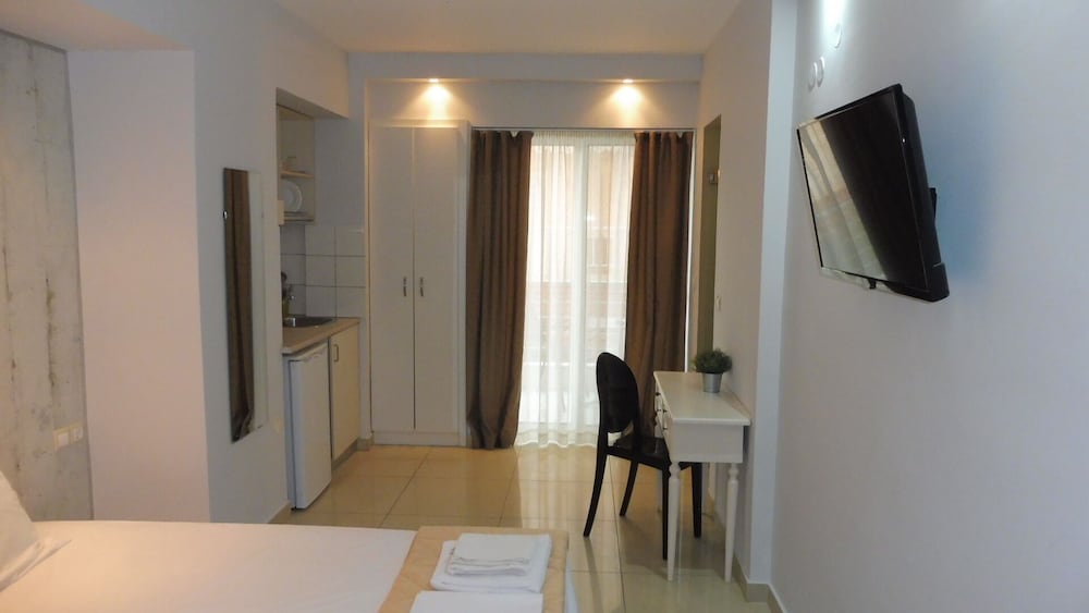 Standard Double Room photo 3