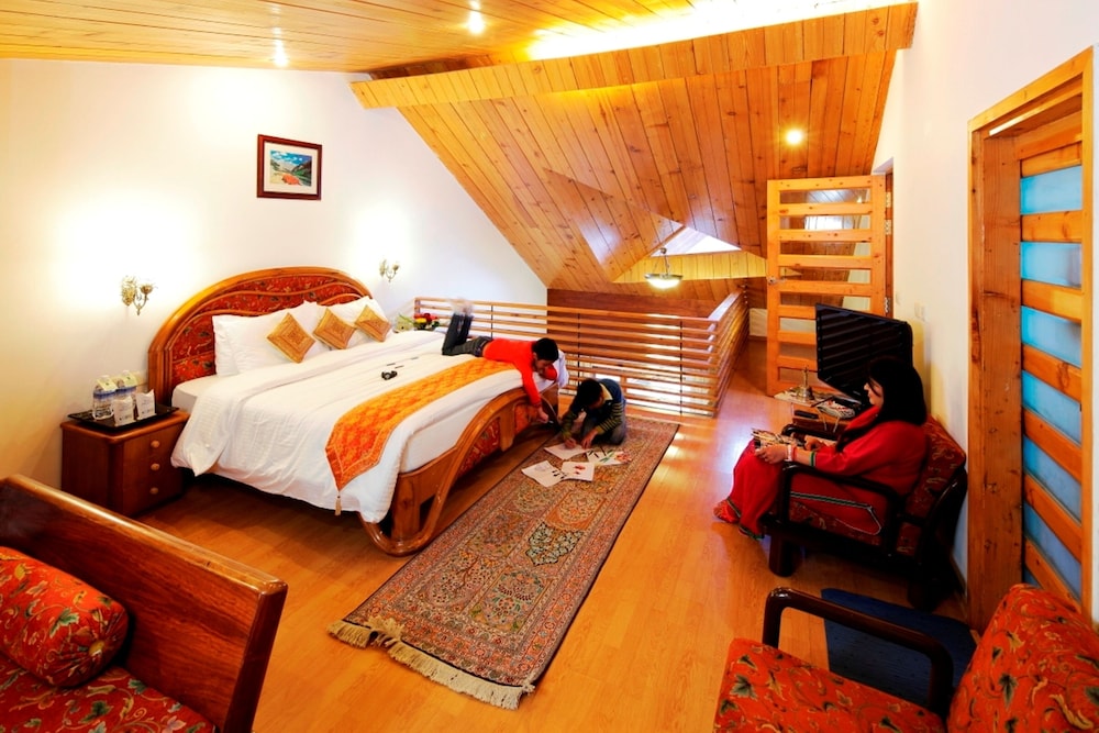 Duplex - Photo 2