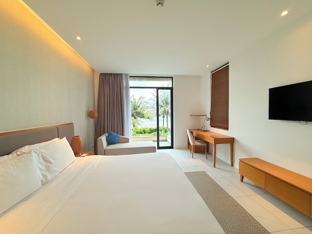 Executive Villa, 3 Bedrooms, Private Pool, Beachfront photo 3