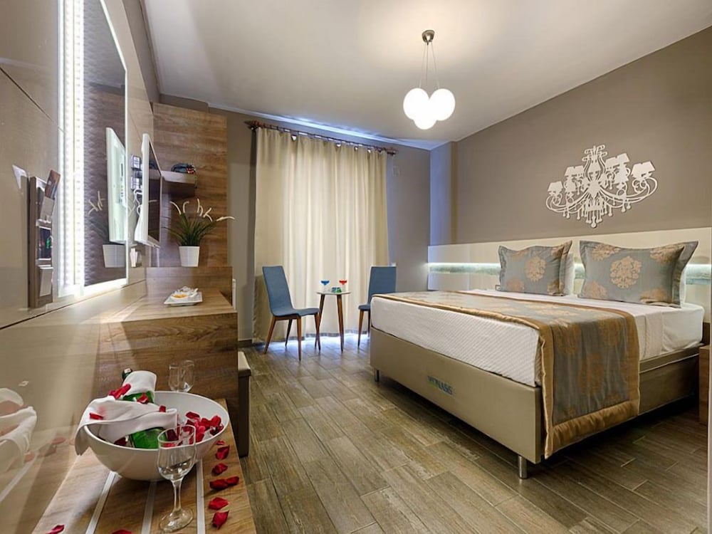 Standard Room, 2 Double Beds photo 1