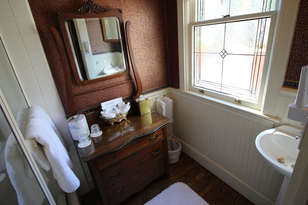 Standard Room, 1 Queen Bed (Katharine McCormick) - Photo 4