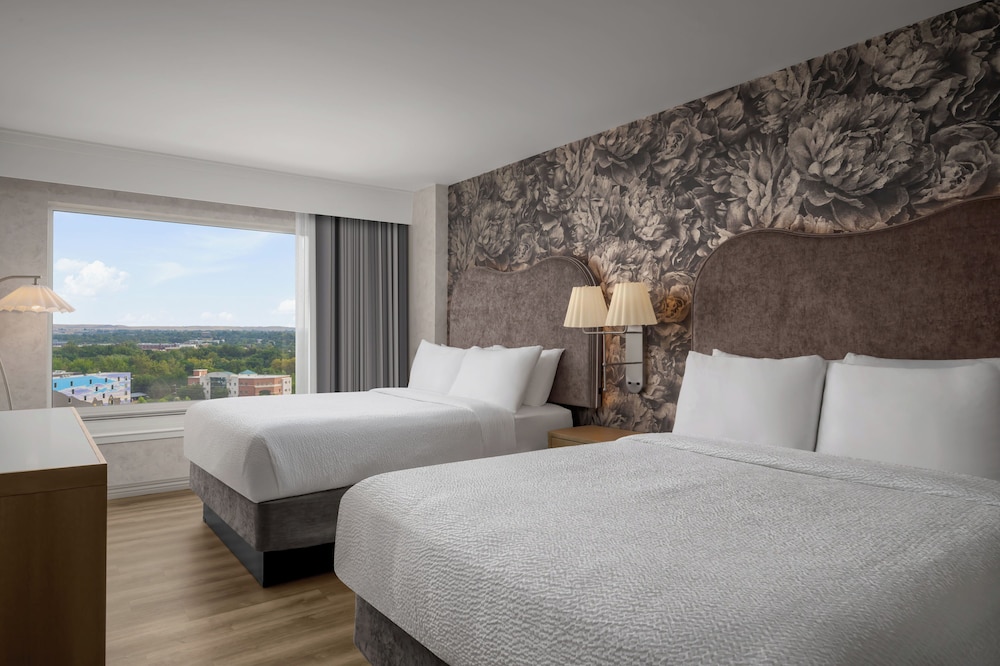 Suite, 2 Queen Beds, Tower